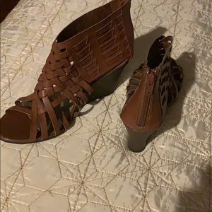 Never worn-American Eagle size 9 Wide
